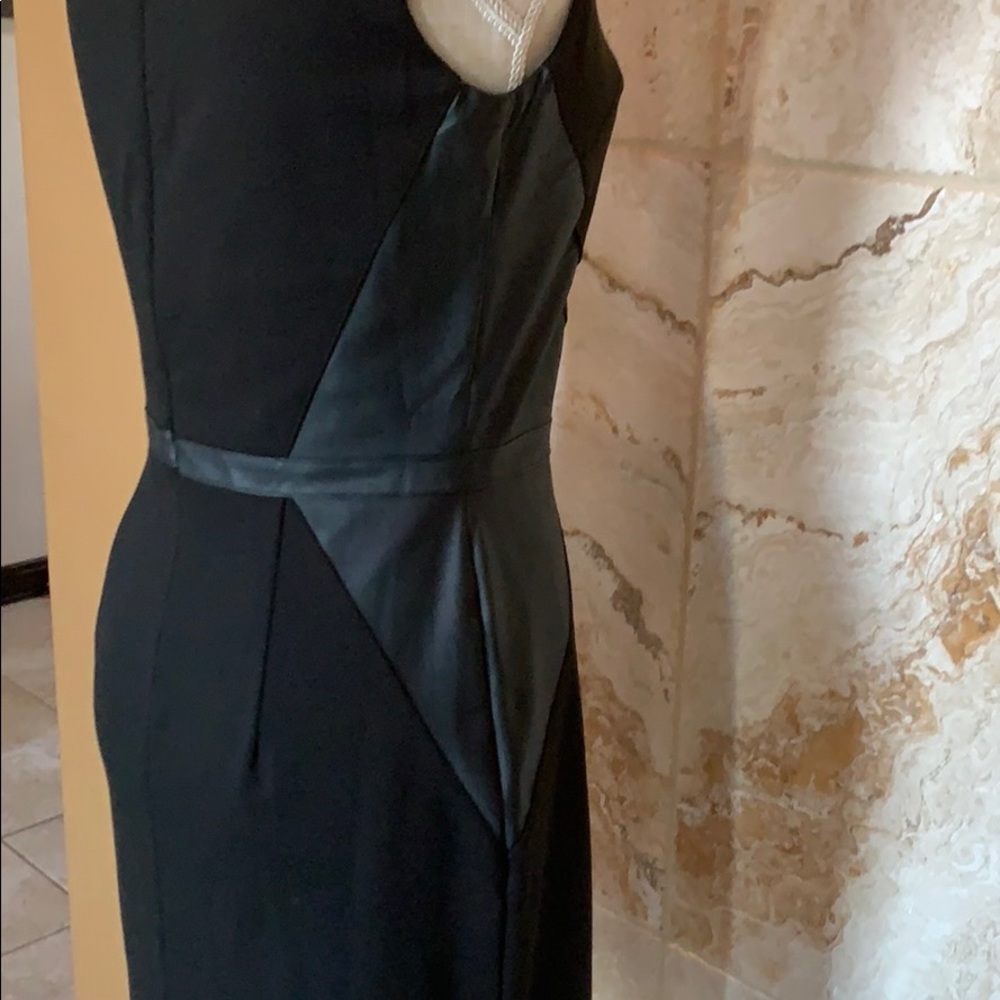 Dress - Picture 5 of 7